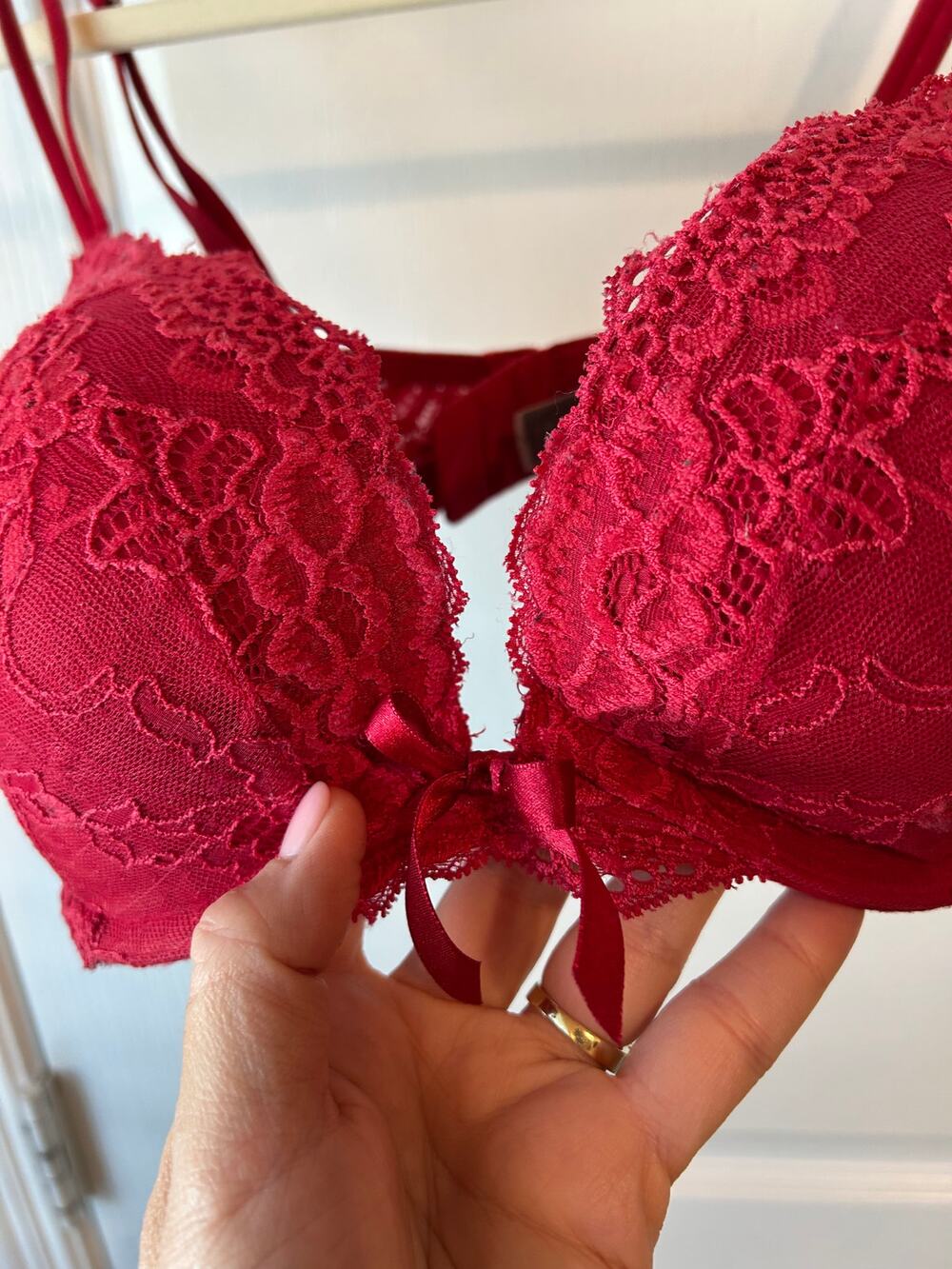 Victoria's Secret 34D Red Lacy Bra